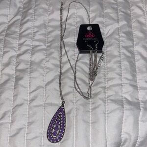 Paparazzi Tiki Tease Purple necklace and earrings